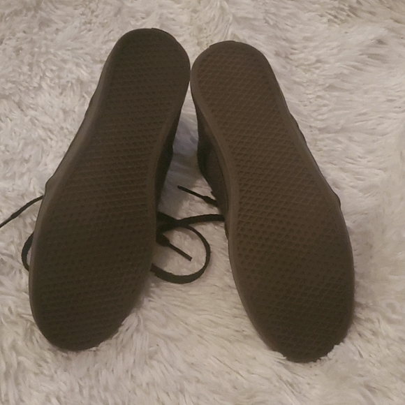 Vintage Vans - Picture 2 of 6